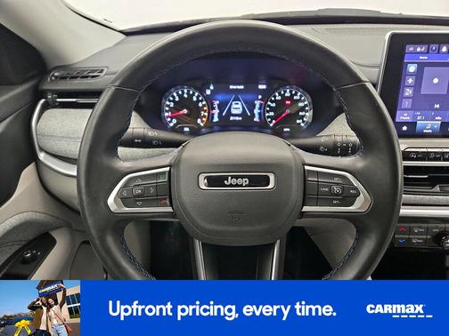 Red 2022 Jeep Compass Latitude