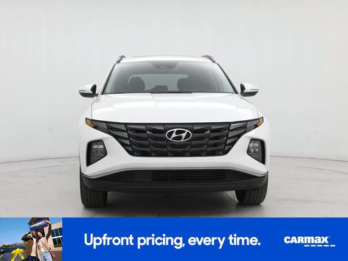 White 2023 Hyundai TUCSON SEL