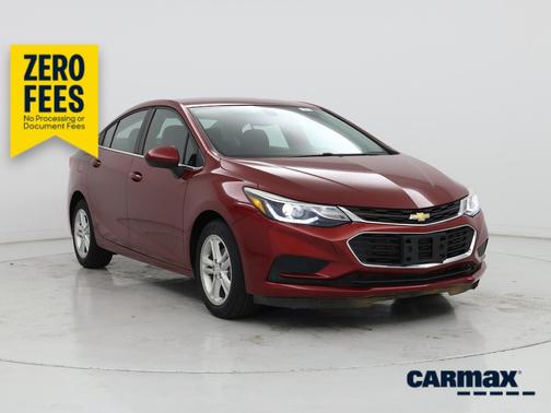 Red 2018 Chevrolet Cruze LT