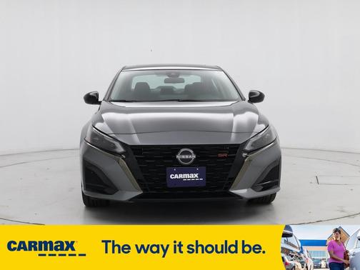 2023 Nissan Altima SR