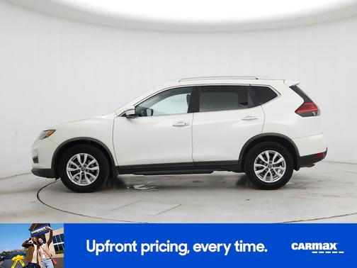 White 2017 Nissan Rogue SV