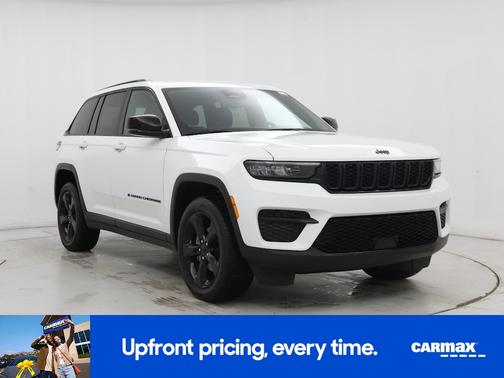 White 2023 Jeep Grand Cherokee Altitude X
