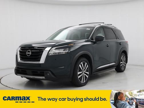 2022 Nissan Pathfinder Platinum