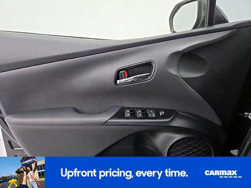 2016 Toyota Prius Two