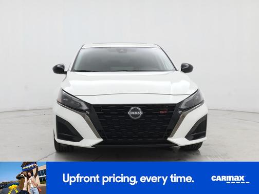 White 2023 Nissan Altima SR