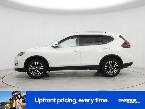 White 2019 Nissan Rogue SV