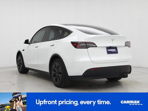 White 2024 Tesla Model Y Long Range