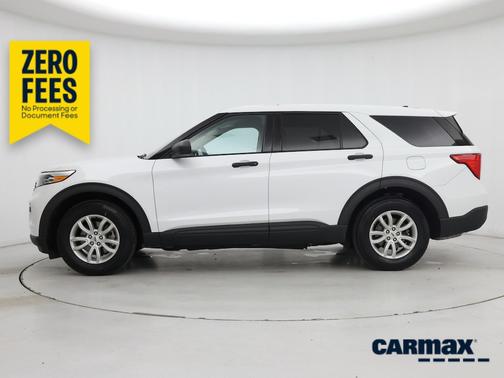 White 2021 Ford Explorer