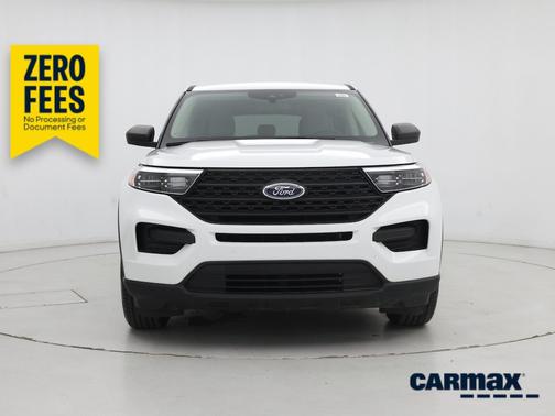 White 2021 Ford Explorer