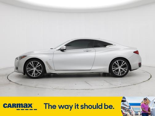 2017 INFINITI Q60 Premium