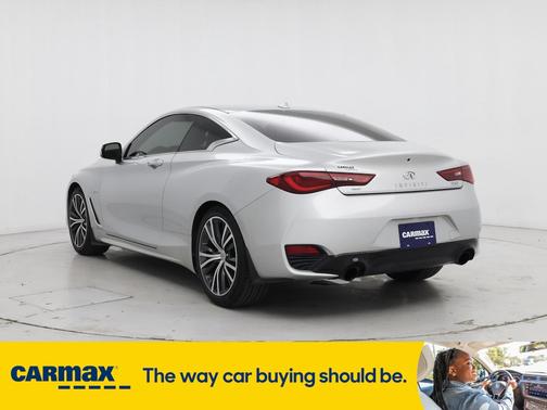 2017 INFINITI Q60 Premium