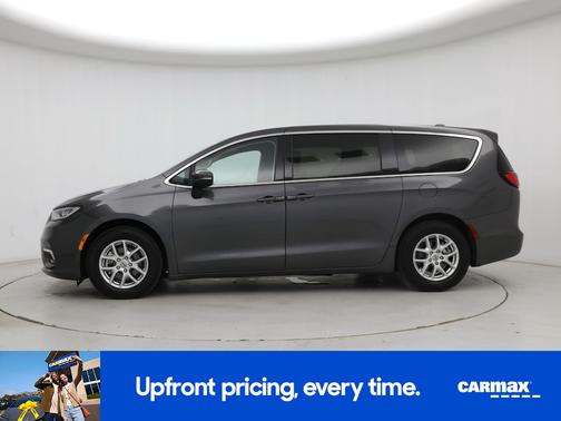 Gray 2023 Chrysler Pacifica Touring L