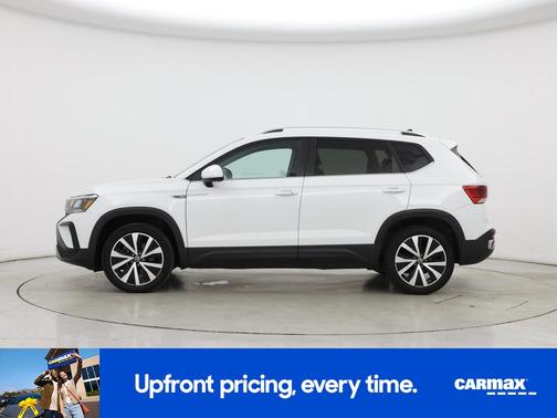 White 2024 Volkswagen Taos SE