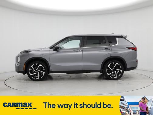 2022 Mitsubishi Outlander SE