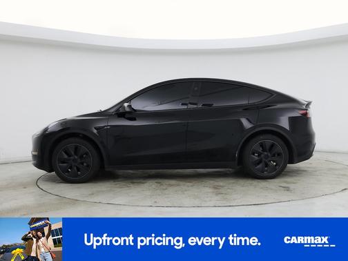 Black 2025 Tesla Model Y Long Range