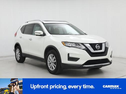 White 2017 Nissan Rogue SV