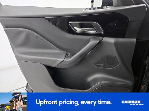 2019 Jaguar F-PACE 25t Premium