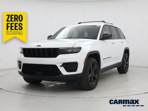 White 2022 Jeep Grand Cherokee Altitude