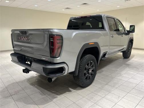 2025 GMC Sierra 2500 AT4