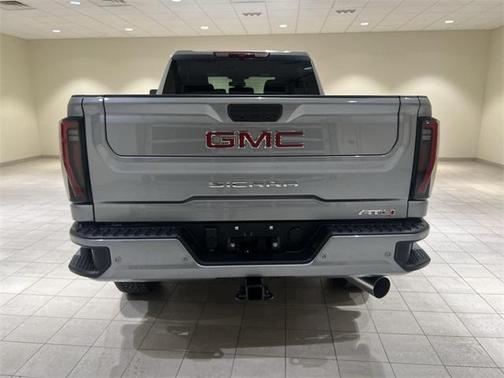 2025 GMC Sierra 2500 AT4