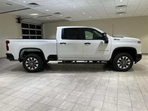 2026 Chevrolet Silverado 2500 Custom