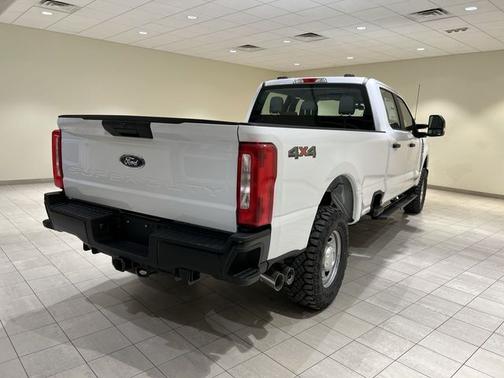 Oxford White 2026 Ford F-250
