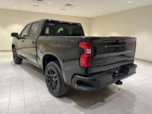 Black 2025 Chevrolet Silverado 1500 Custom