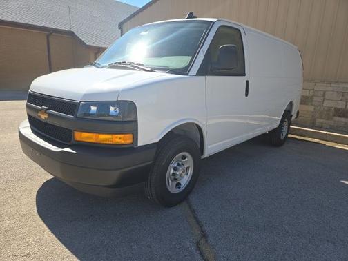Summit White 2025 Chevrolet Express 2500 Work Van