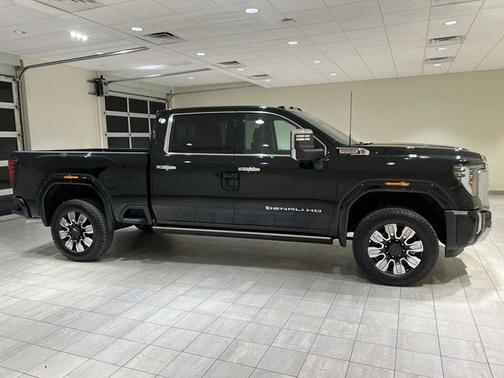 Onyx Black 2025 GMC Sierra 3500 Denali