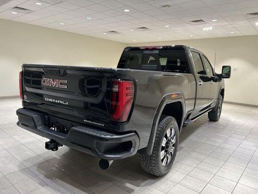 2025 GMC Sierra 3500 Denali