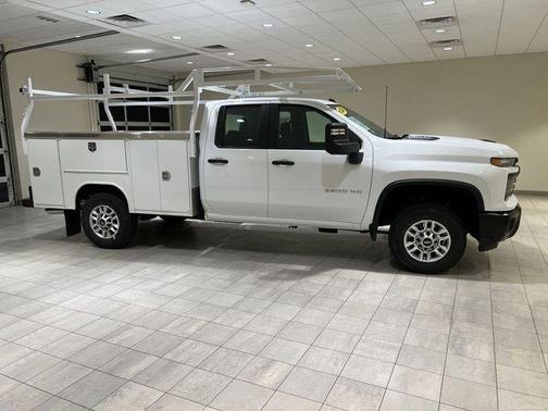 Summit White 2026 Chevrolet Silverado 2500 WT