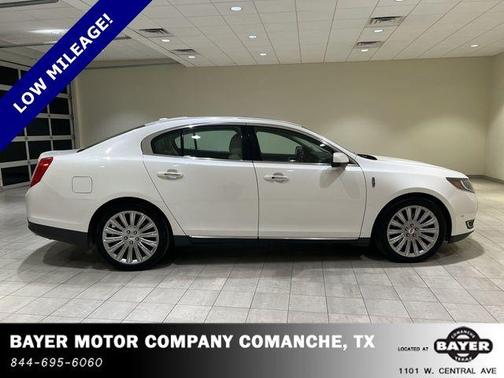 2015 Lincoln MKS Base