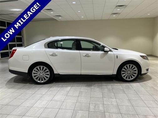 2015 Lincoln MKS Base