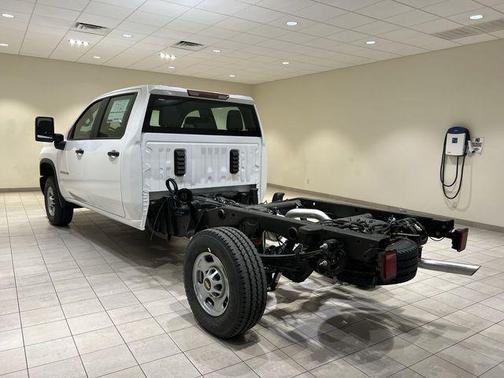 Summit White 2026 Chevrolet Silverado 2500 WT