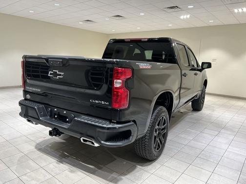 Black 2026 Chevrolet Silverado 1500 Custom Trail Boss
