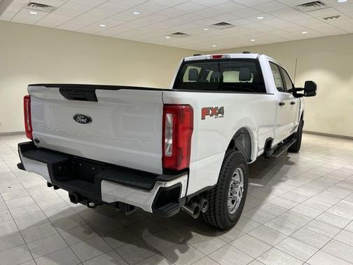 Oxford White 2026 Ford F-350 XL