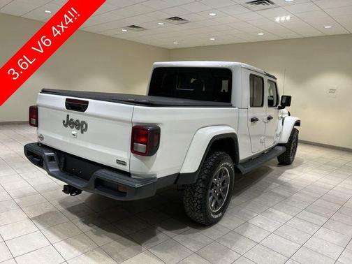 2022 Jeep Gladiator Overland