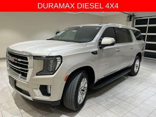2022 GMC Yukon XL SLT