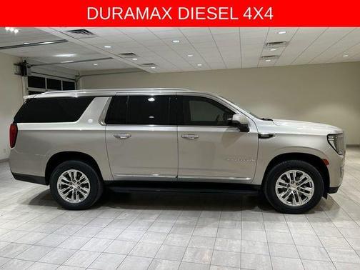 2022 GMC Yukon XL SLT