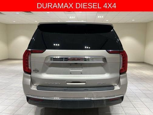 2022 GMC Yukon XL SLT