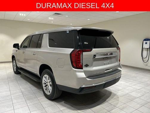 2022 GMC Yukon XL SLT