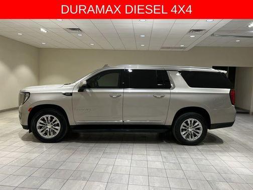 2022 GMC Yukon XL SLT