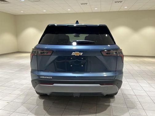 Lakeshore Blue Metallic 2026 Chevrolet Equinox LT