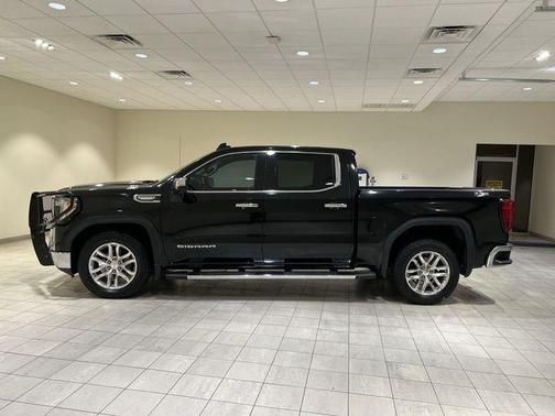 Onyx Black 2021 GMC Sierra 1500 SLT