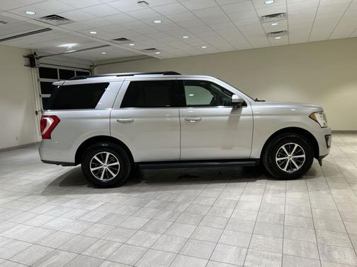 Ingot Silver 2019 Ford Expedition XLT