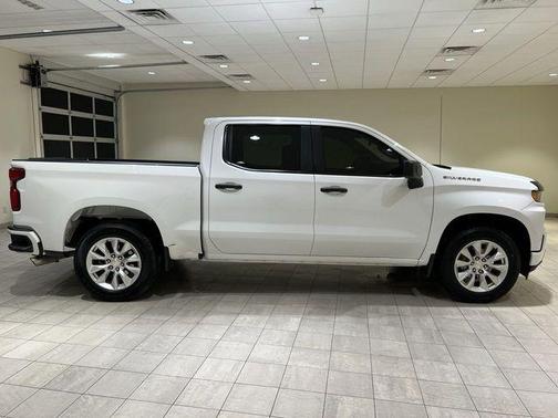 Summit White 2021 Chevrolet Silverado 1500 Custom