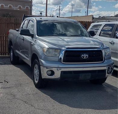 Photo 4 of 4 of 2012 Toyota Tundra Grade