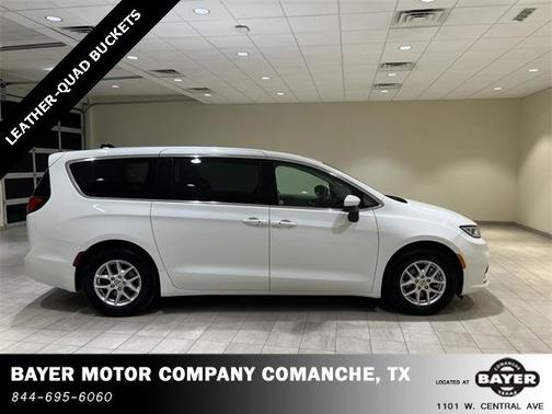 2023 Chrysler Pacifica Touring-L