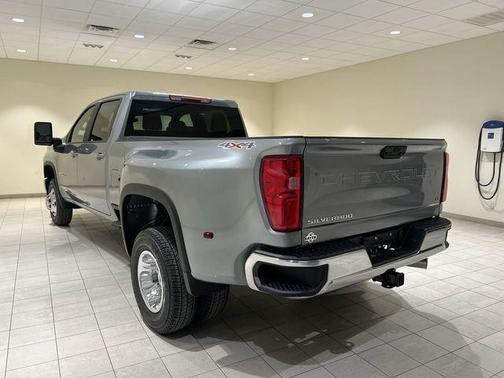 2026 Chevrolet Silverado 3500 LT