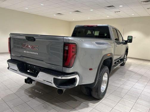 2026 GMC Sierra 3500 SLT